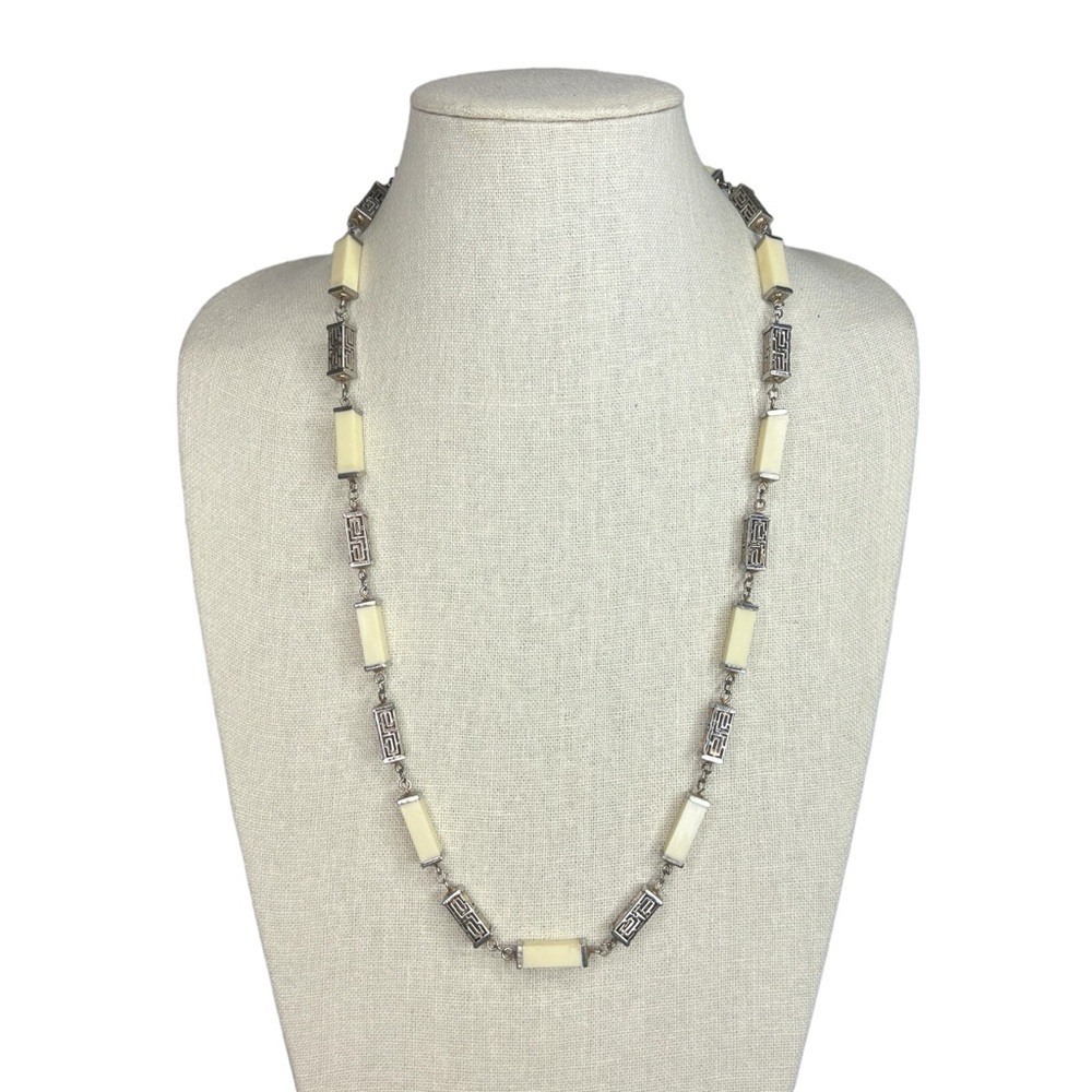 Vintage Chinese Style Acrylic Silver Necklace